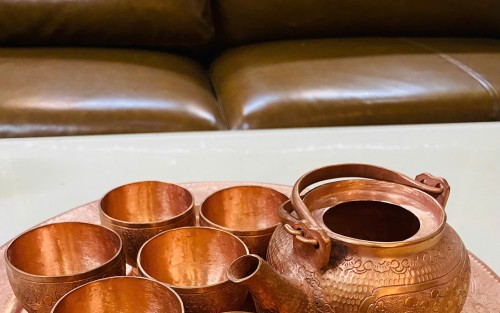 Bộ Ấm Đồng Đỏ Tinh Chất – Tinh Hoa Nghệ Thuật Uống Trà Truyền Thống Từ King Gold Art – Đồ Đồng Việt