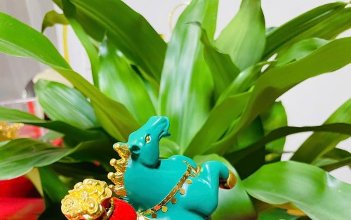 Ngọc Mã Hý Tài: Biểu tượng phong thủy chiêu tài đắc lộc