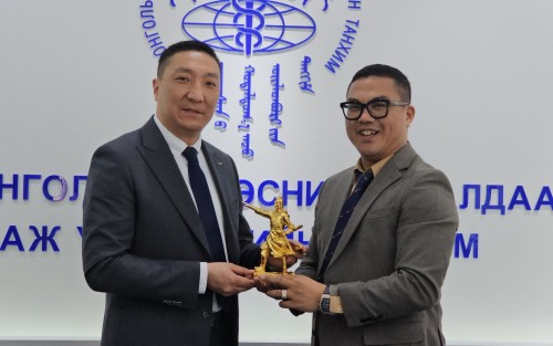 Quà Tặng Lãnh Đạo Mới – Gợi Ý Quà Để Bàn Làm Việc Ý Nghĩa Dành Cho Sếp, Thủ Trưởng