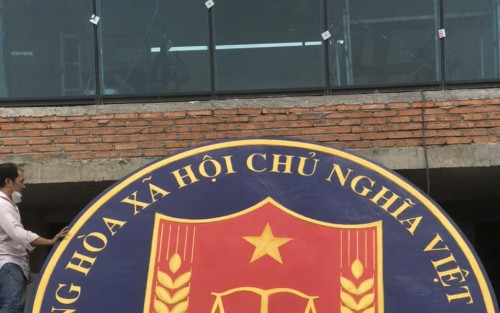 Chế tác và Thi công logo tòa nhà Kiểm toán Nhà nước cao 3m