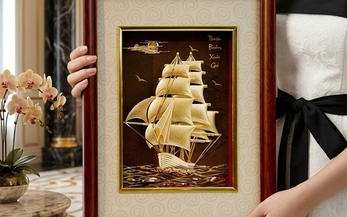 Tranh Thuyền Thuận Buồm Xuôi Gió Dát Vàng: Quà Doanh Nghiệp ý nghĩa
