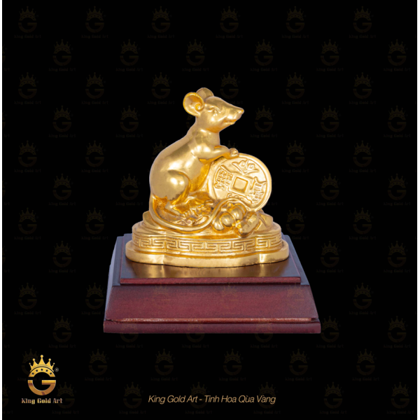Tượng chuột vàng tài lộc bên Kim Nguyên Bảo
