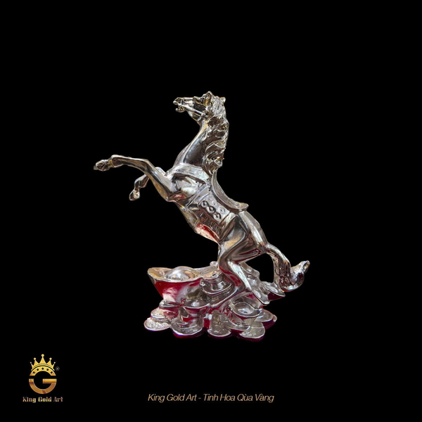 Tượng ngựa vàng tài lộc mẫu 7