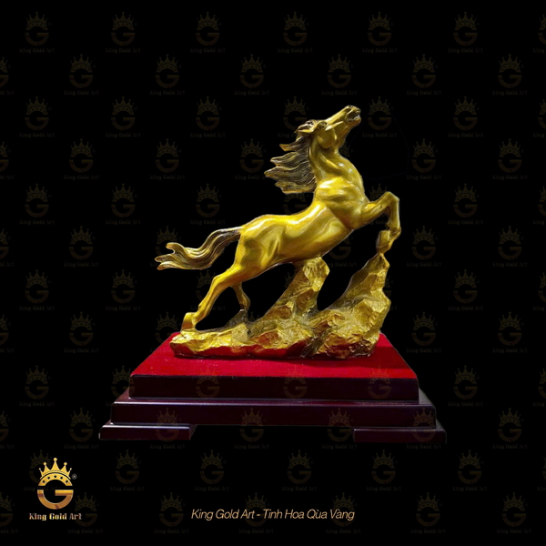 Tượng ngựa vàng tài lộc mẫu 15