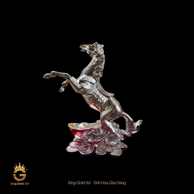 Tượng ngựa vàng tài lộc mẫu 7