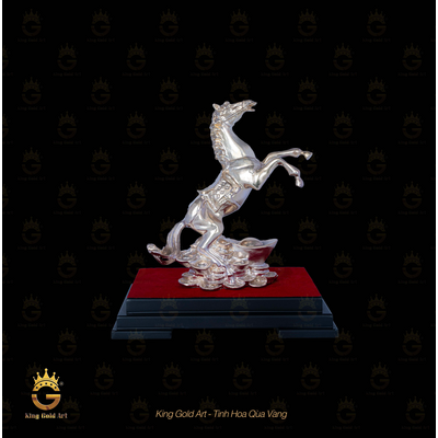 Tượng ngựa bạc tài lộc 