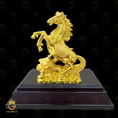 Tượng Ngựa Mạ Vàng Dáng Đứng Trên Bắp Cải Tài Lộc Độc Bản