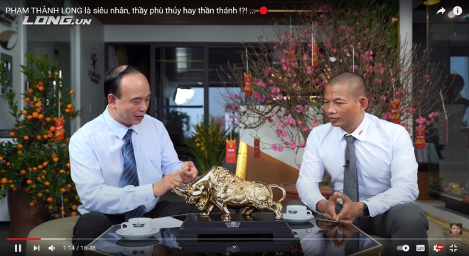 Tượng Bò tài chính bằng vàng
