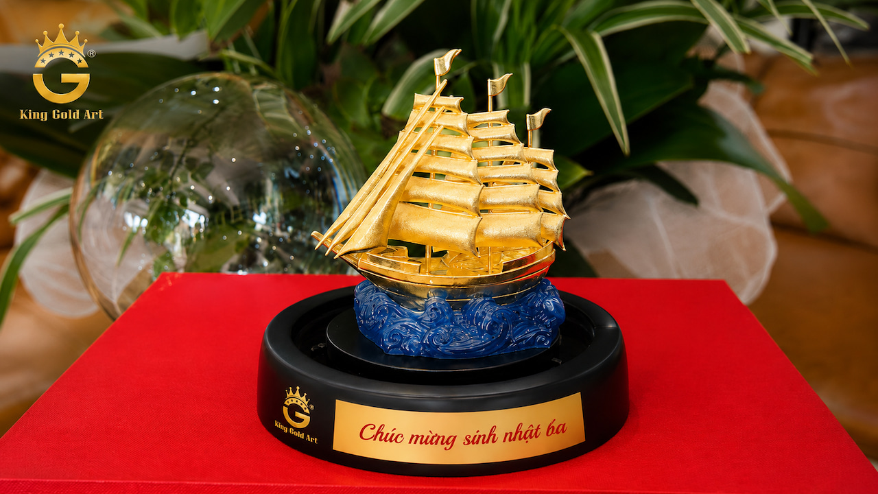 Chi tiết chế tác quà tặng mạ vàng tại King Gold Art