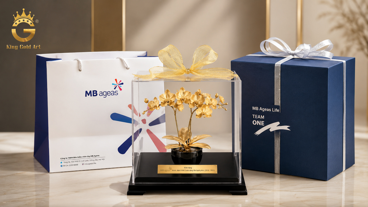 Set quà tặng cá nhân hóa logo và lời đề tặng